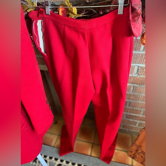 RED VINTAGE VIRGIN WOOL PANTSUIT - Picture 5 of 16
